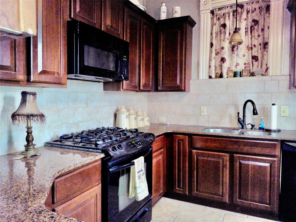 McGaugheys Orchard Add Rogers - Residential