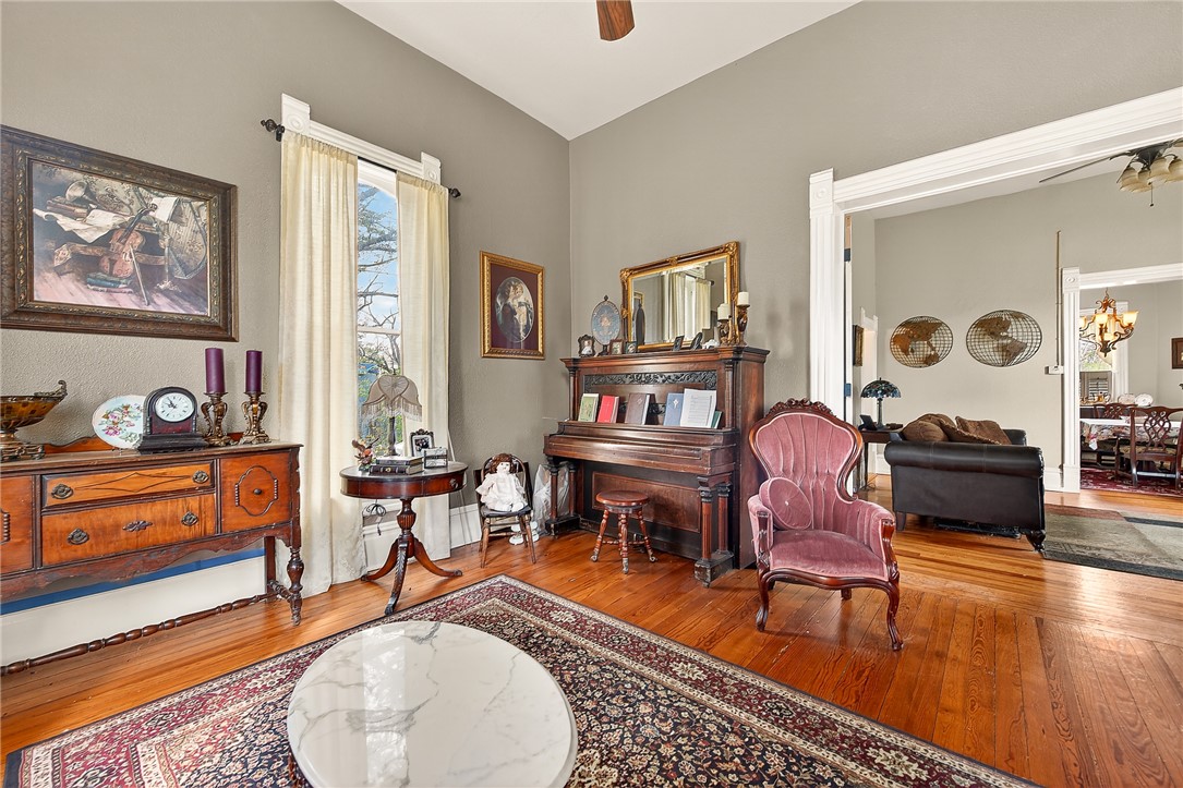 McGaugheys Orchard Add Rogers - Residential