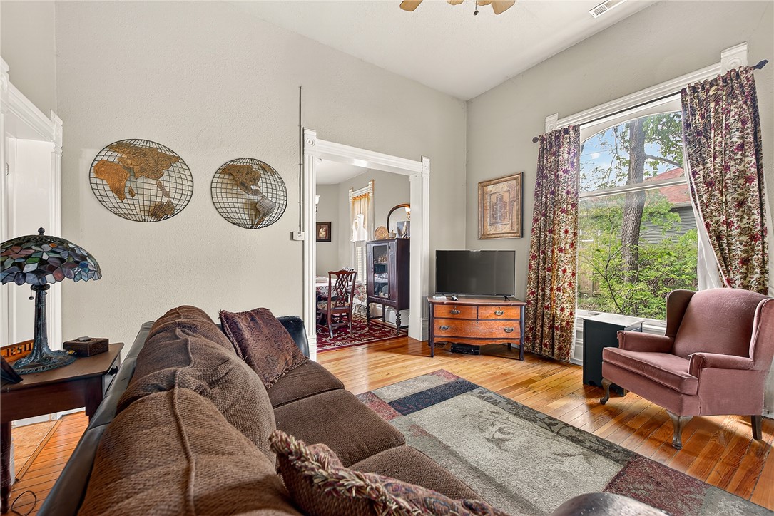 McGaugheys Orchard Add Rogers - Residential