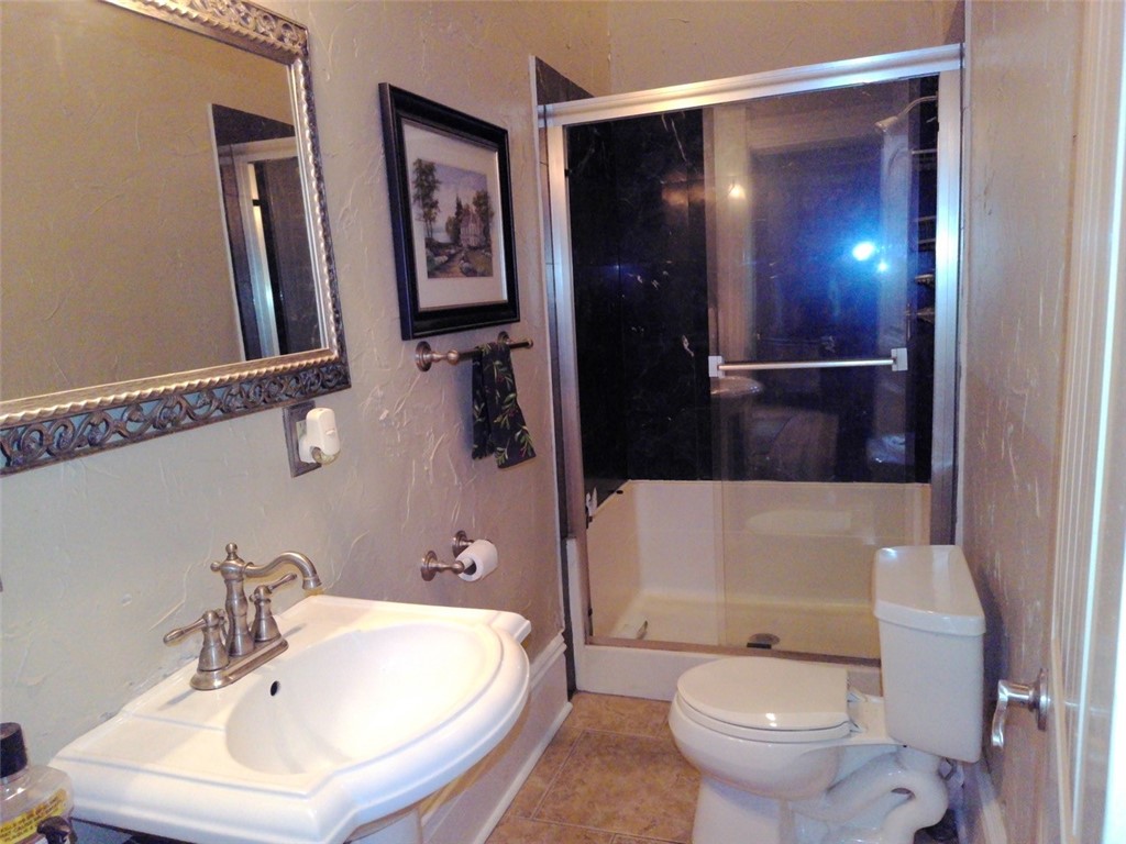 McGaugheys Orchard Add Rogers - Residential