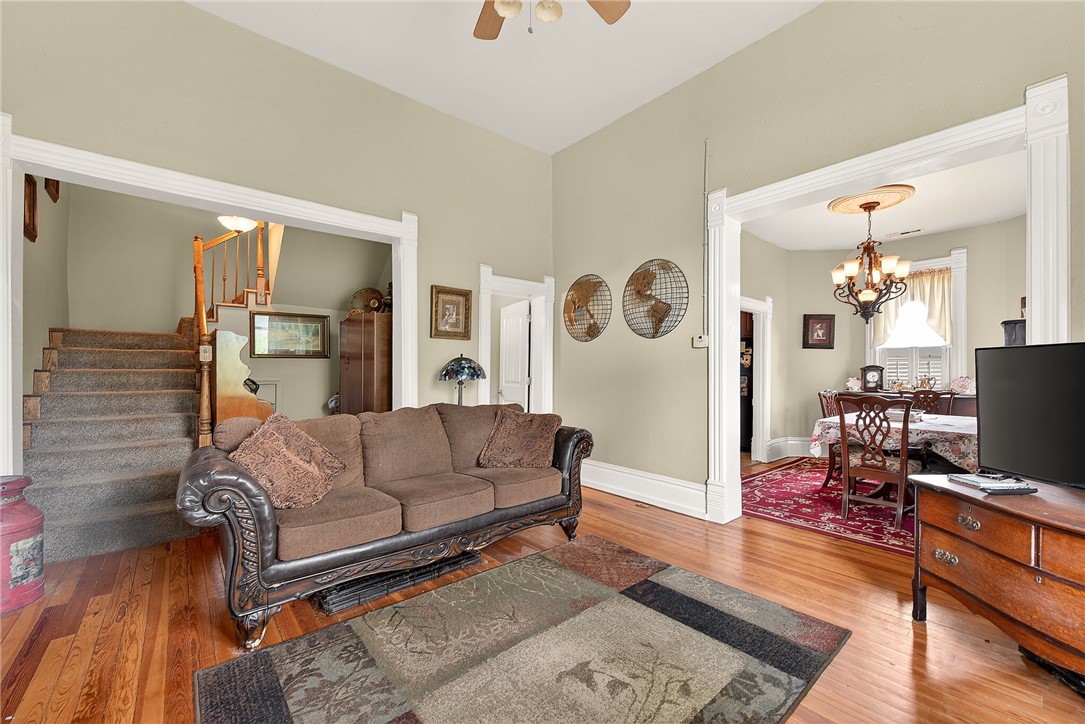 McGaugheys Orchard Add Rogers - Residential