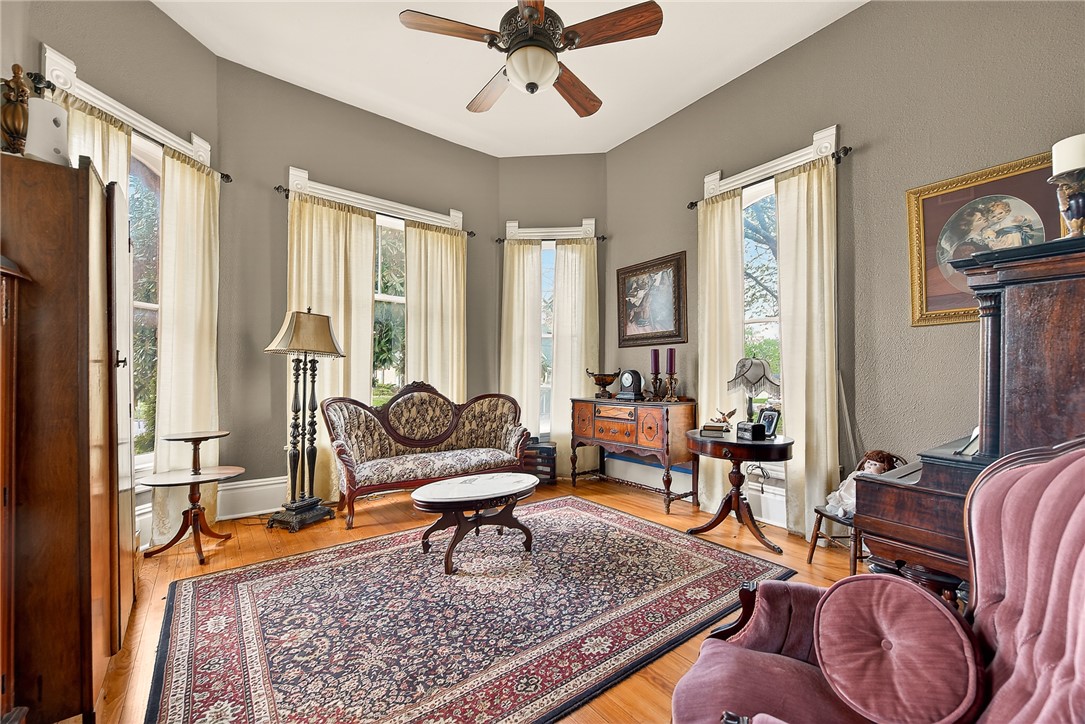 McGaugheys Orchard Add Rogers - Residential