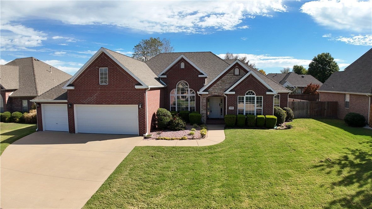 1218 NE Waverly