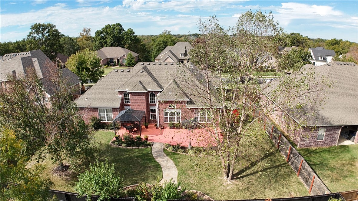 1218 NE Waverly