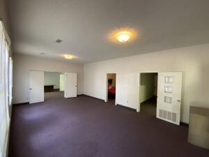 Howell's (Danville) - Commercial Sale