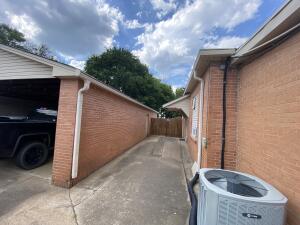 Howell's (Danville) - Commercial Sale