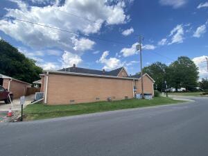 Howell's (Danville) - Commercial Sale