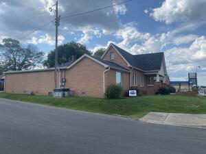 Howell's (Danville) - Commercial Sale