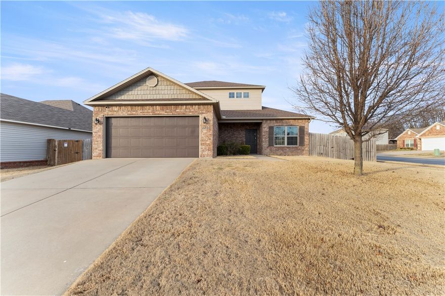 Welcome to your dream home in the heart of Lowell! This charming 3-bedroom, 2-bath residence is perfectly situated on a spacious corner lot, offering extra privacy and curb appeal. The thoughtful layout features a main-level primary suite for ultimate convenience, while the second floor hosts two additional bedrooms and a versatile open loft space—perfect for a home office, playroom, or second living area. Enjoy outdoor living in the generously sized backyard, ideal for entertaining or gardening. Don't miss this opportunity to own a beautiful home in a prime Northwest Arkansas location!
The interior boasts a desirable open-concept layout, with natural light. The kitchen is a chef’s delight with ample counter space, modern cabinetry, and a layout perfect for morning coffee. The split-bedroom floor plan ensures maximum privacy, with a spacious primary suite featuring a walk-in closet and a contemporary en-suite bath.