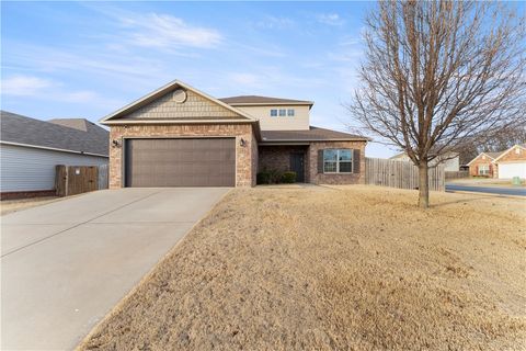 2202 Elmwood Avenue Lowell AR 72745