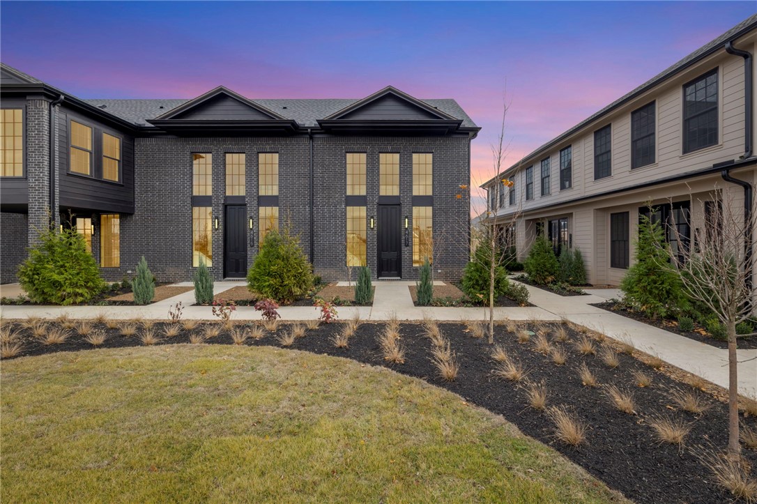 Pinnacle Village - Residential