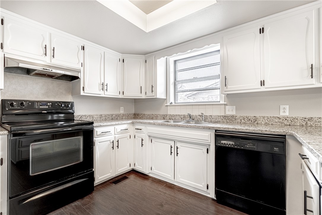 Woodland Acres Unit 1-Rogers - Residential Lease