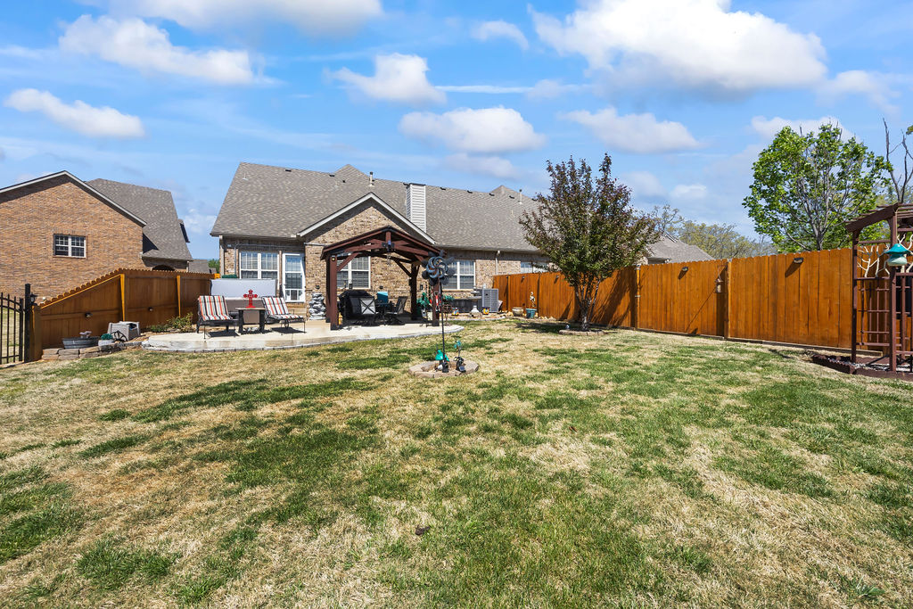 Bellafont Gardens Hpr - Residential