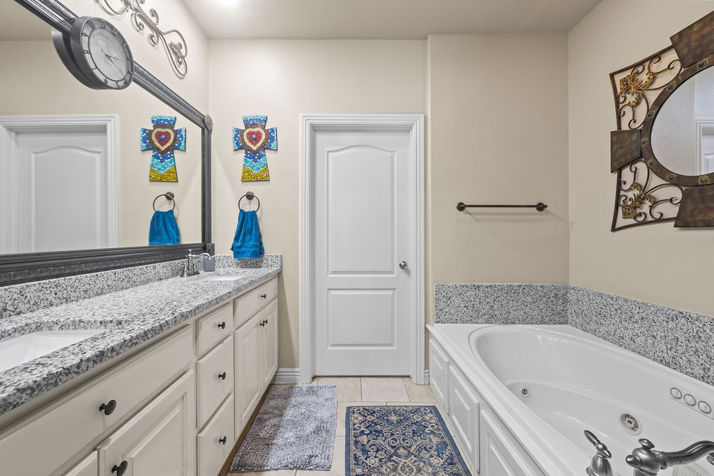 Bellafont Gardens Hpr - Residential