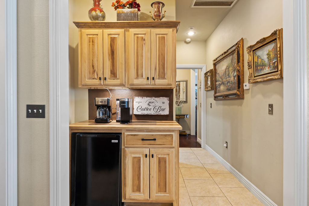 Bellafont Gardens Hpr - Residential