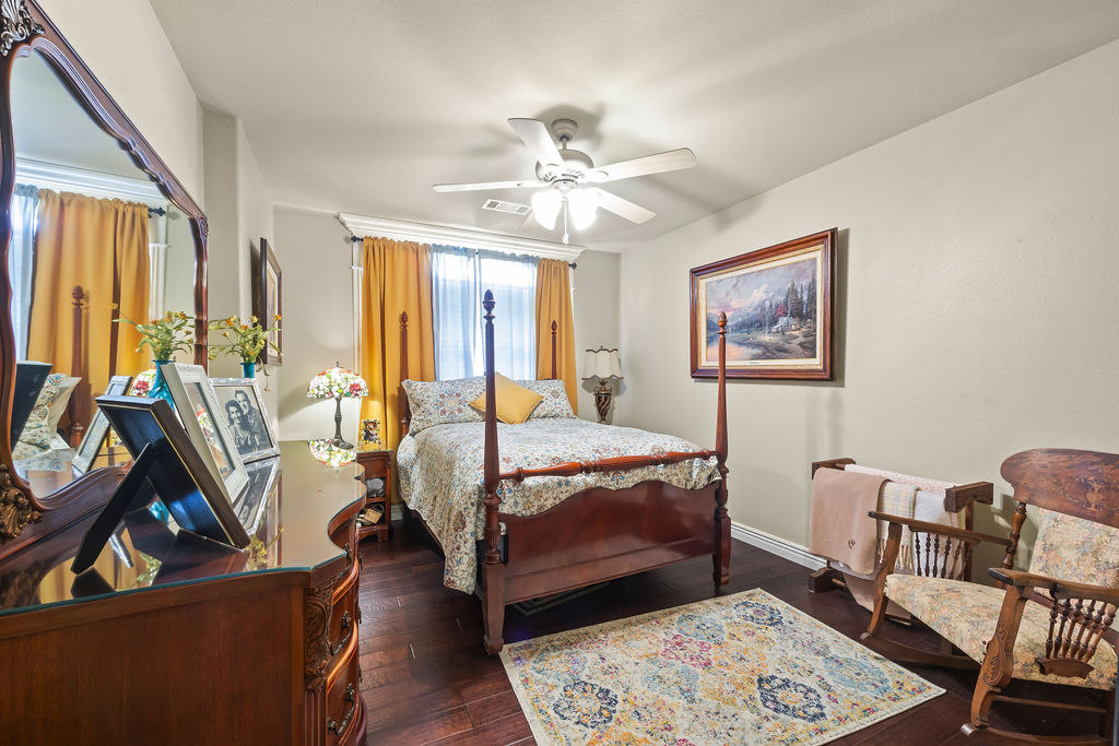 Bellafont Gardens Hpr - Residential