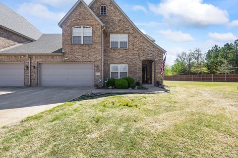 Photo of 4017 N Meadow View Drive, Fayetteville, AR 72703 (MLS # 1341484)