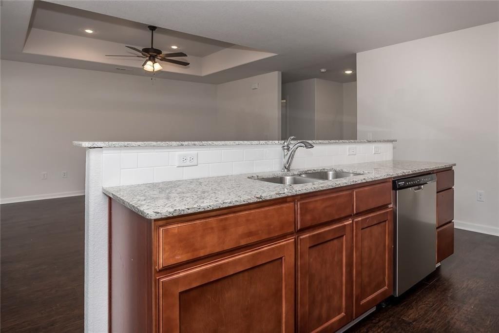 Walnut Creek Sub Gravette - Residential Lease