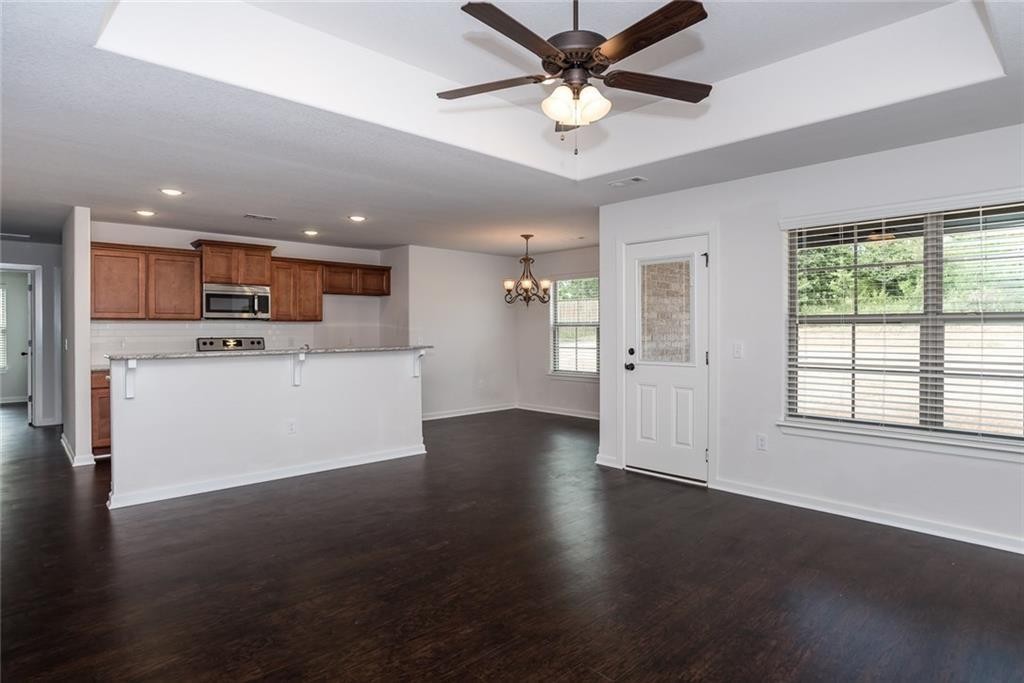 Walnut Creek Sub Gravette - Residential Lease