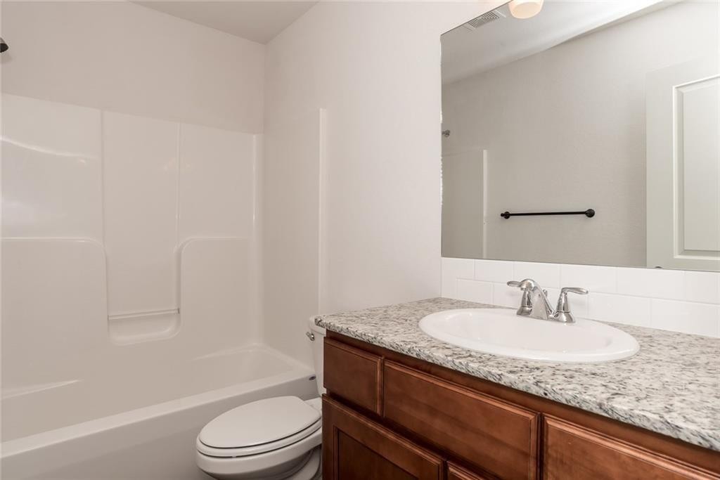 Walnut Creek Sub Gravette - Residential Lease