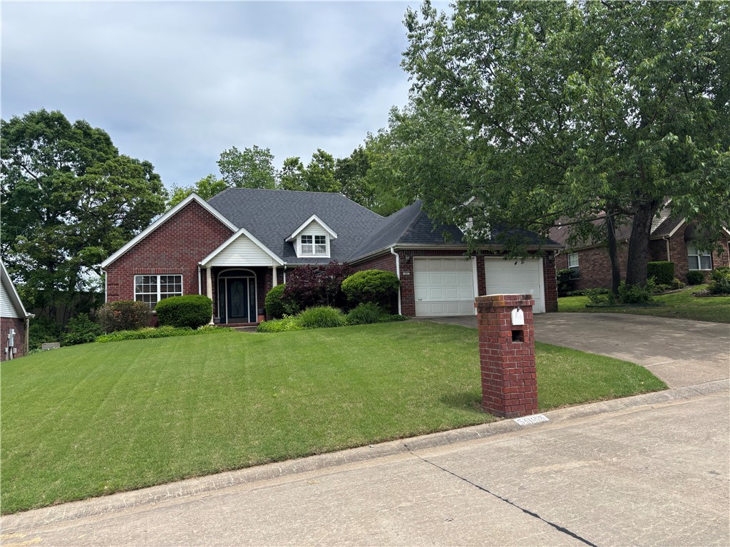 Located in the Arkansas 55+ Community. Close to Springdale Country Club. Located between Fayetteville and Springdale.