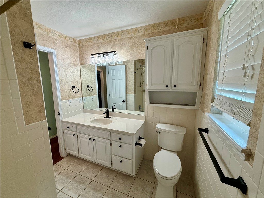 Hill View Sub Rogers - Residential