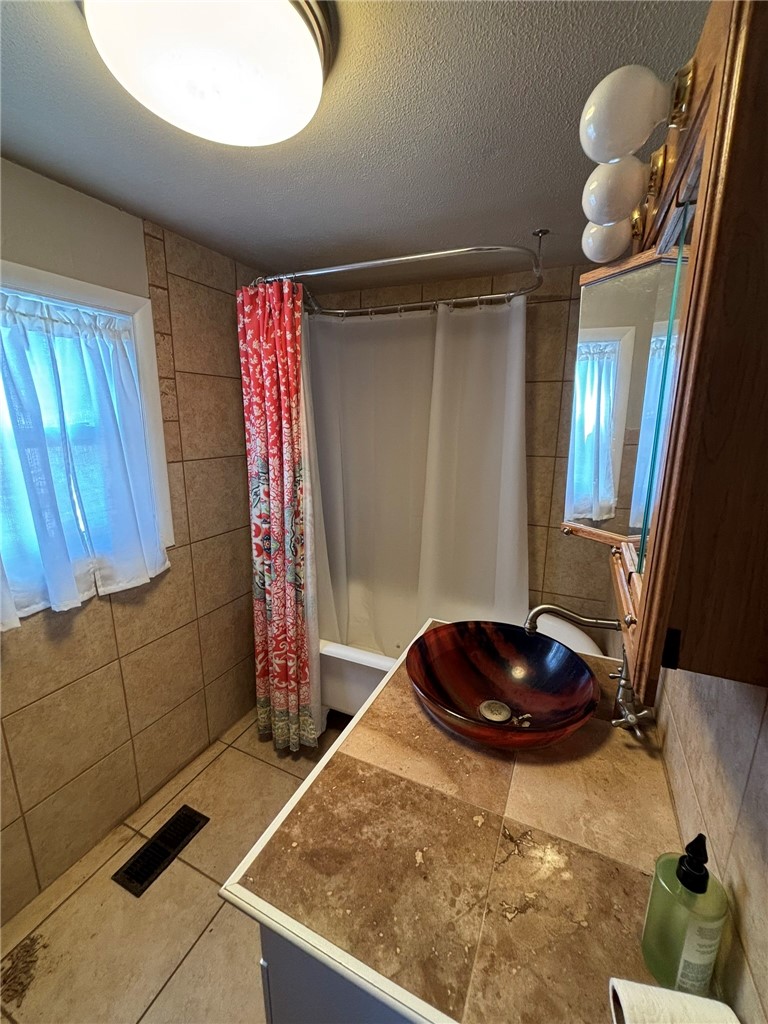 N/A - Residential Lease