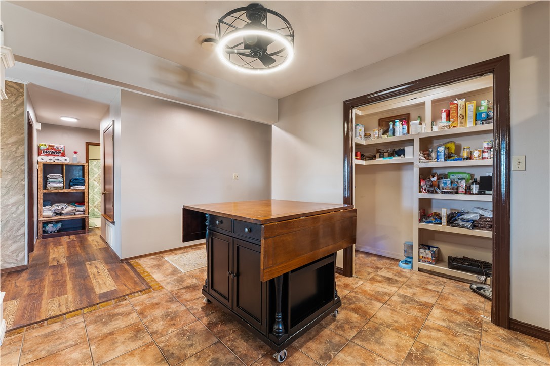 Westridge Sub Ph 2 Rogers - Residential