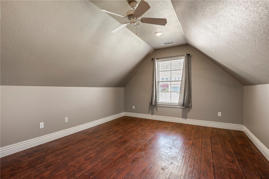 Oaklawn Place - Residential