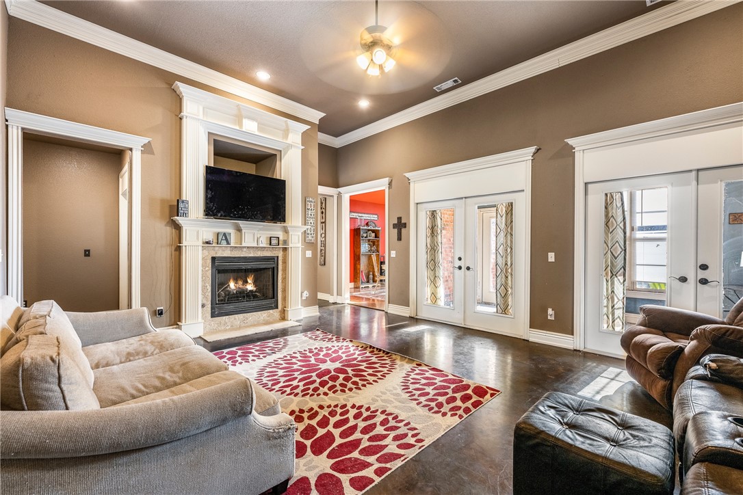 Oaklawn Place - Residential