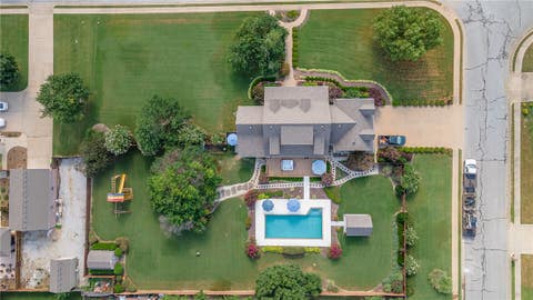 Photo of 334 Scarlett Boulevard, Elm Springs, AR 72762 (MLS # 1356656)