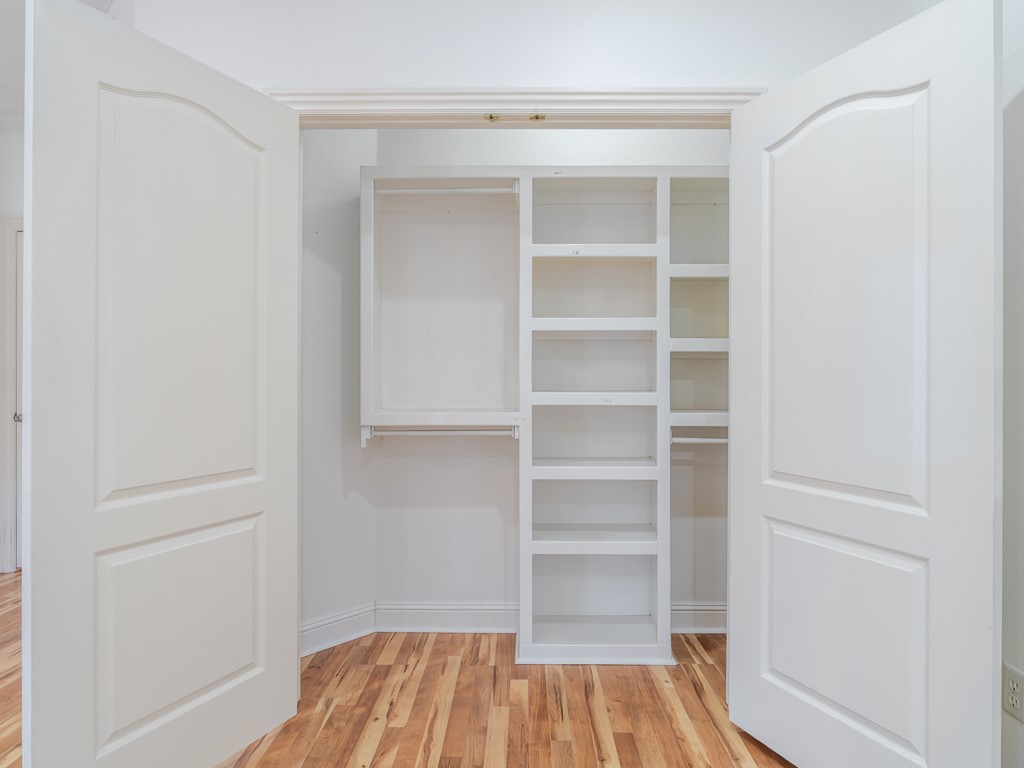 Pleasant View Estates Blk 9 Bentonville - Residential Lease