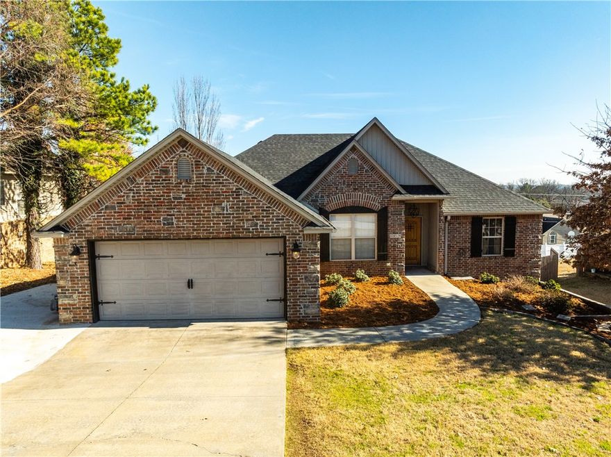 Located just minutes from I-40, schools, & shopping, 1514 Saratoga Drive offers both convenience & comfort in the heart of Van Buren. This inviting home features an open floor plan highlighted by wide archways & a formal dining area, perfect for everyday living & entertaining. The split floor plan provides added privacy, while the wonderful primary bath creates a relaxing retreat. Step outside to the large deck & enjoy the beautiful view, an ideal spot to unwind or host guests. Hot tub, grill, & stackable washer & dryer included! With its desirable location & thoughtful layout, this home is truly one you don’t want to miss.