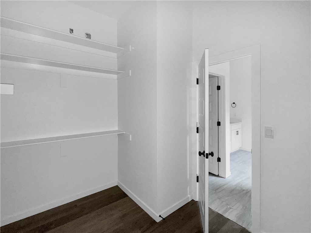 Pine Hollow - Residential