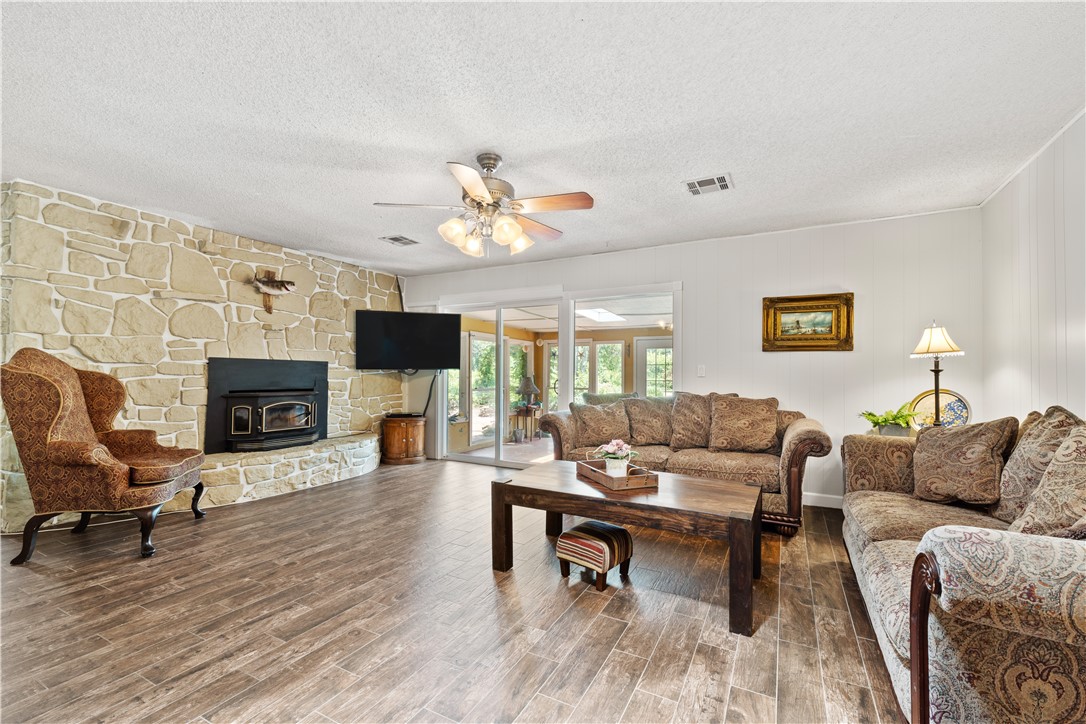 13-19-30 Rogers - Commercial Sale