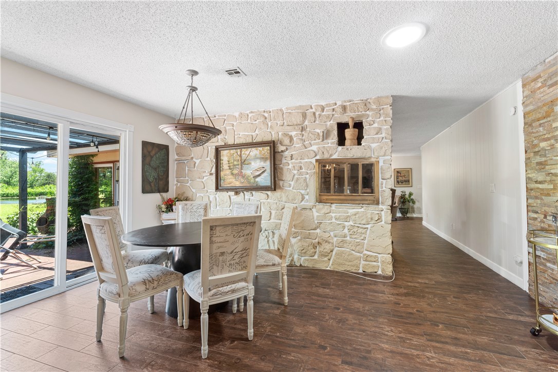 13-19-30 Rogers - Commercial Sale