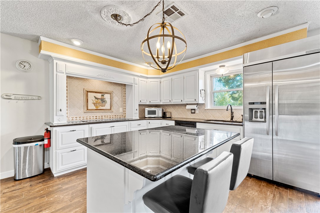 13-19-30 Rogers - Commercial Sale