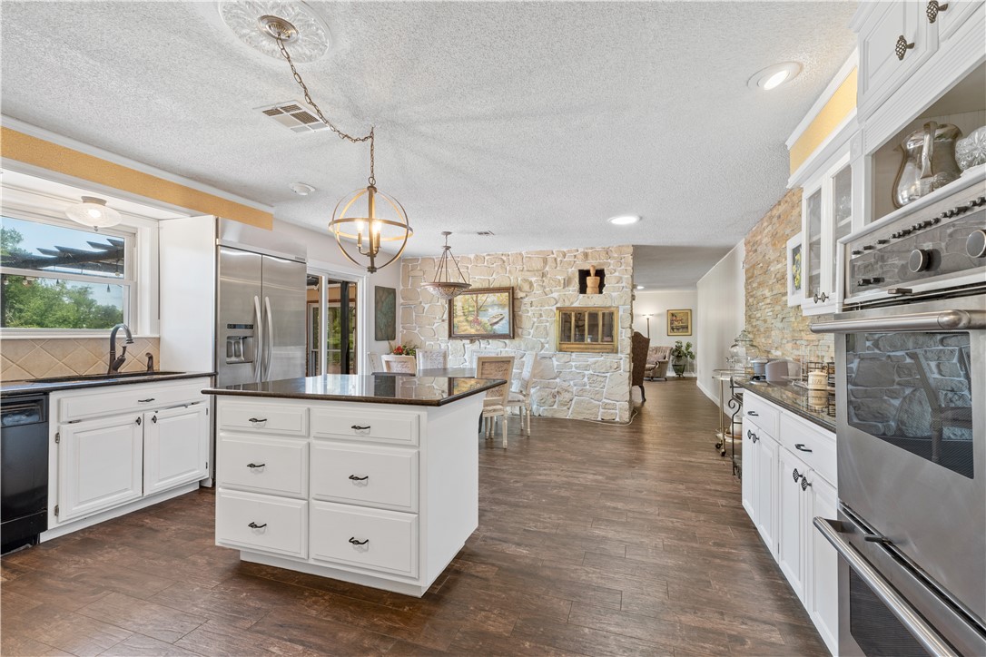 13-19-30 Rogers - Commercial Sale