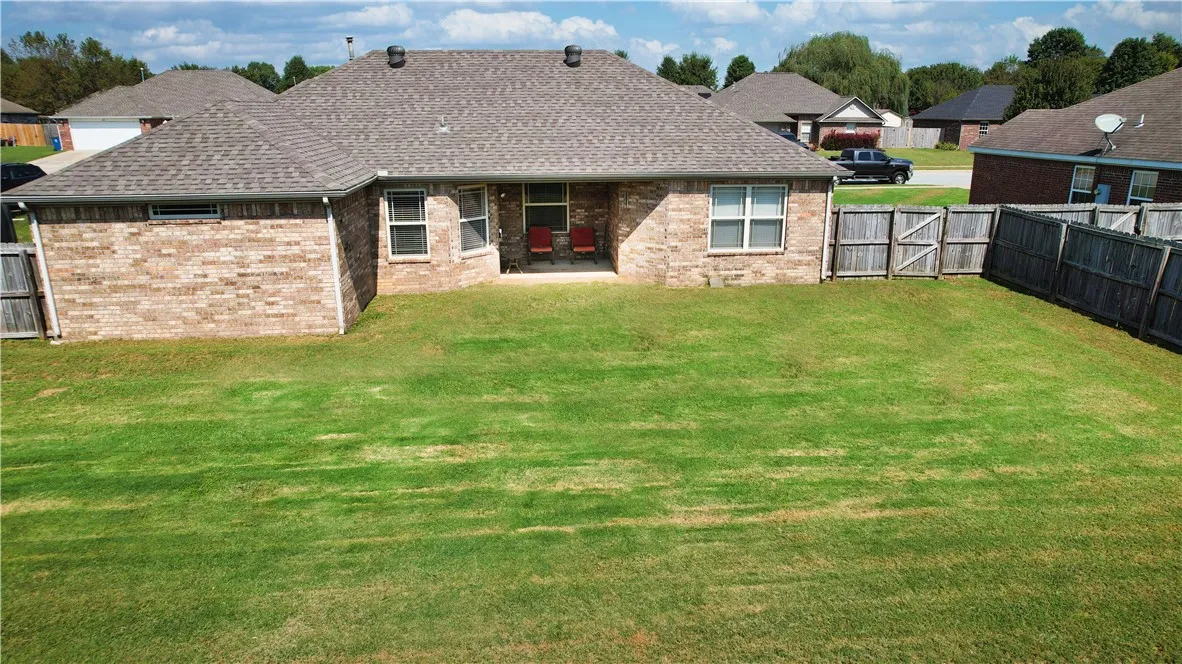 Pea Ridge, Arkansas 72751, United States, 3 Bedrooms Bedrooms, ,2 BathroomsBathrooms,Residential,Active,217352