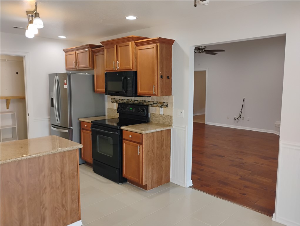 Westwood Sub Centerton - Residential Lease
