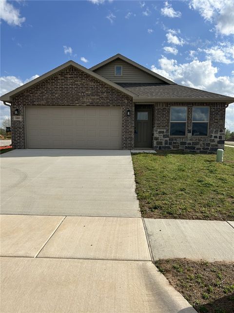 Photo of 1801 Farmer Street, Pea Ridge, AR 72751 (MLS # 1341623)