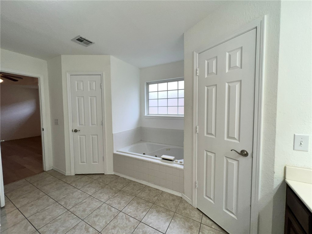 Windwood Sub Ph Iii Bentonville - Residential Lease