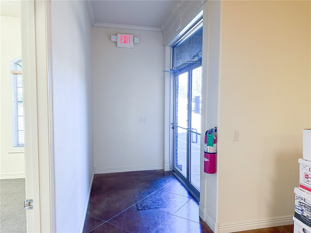 Avignon Sub Bentonville - Commercial Lease