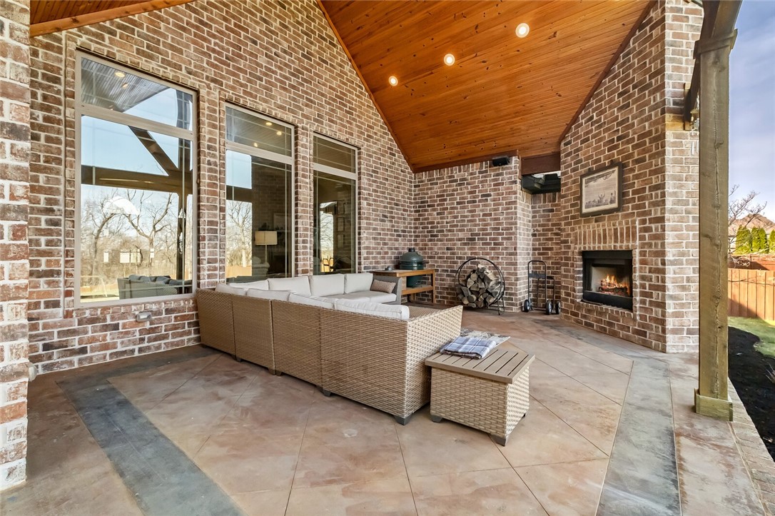 Ridgewood Sub Cave Spgs - Residential