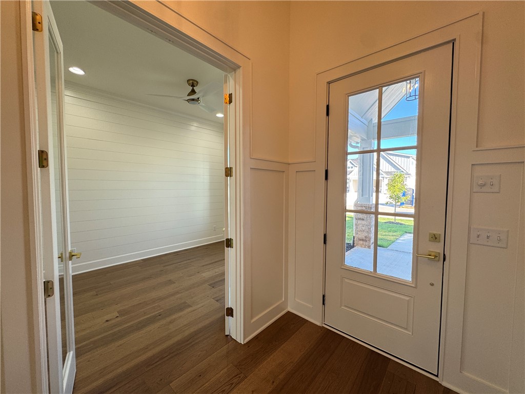 Crescent View - Residential