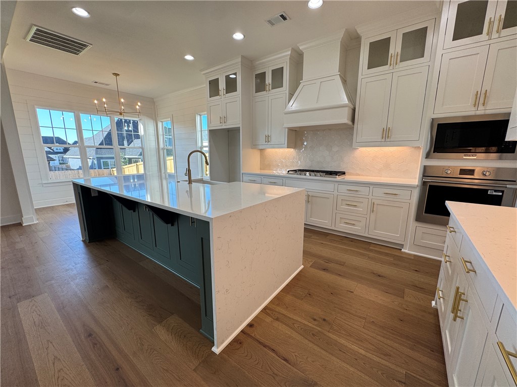 Crescent View - Residential