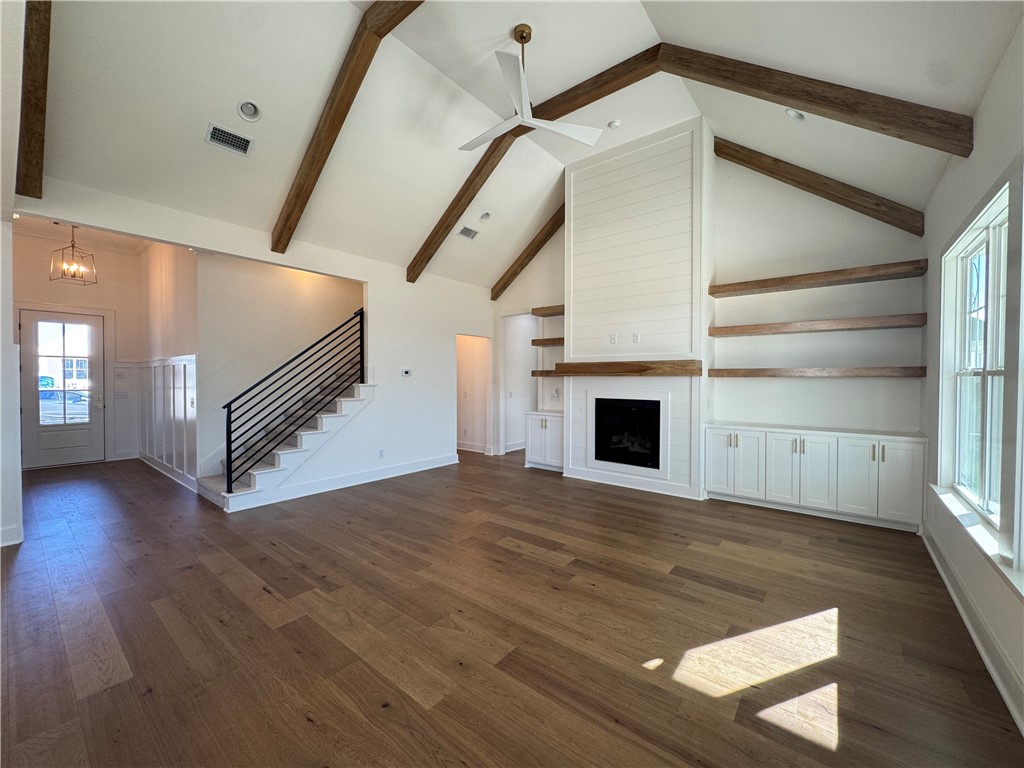 Crescent View - Residential