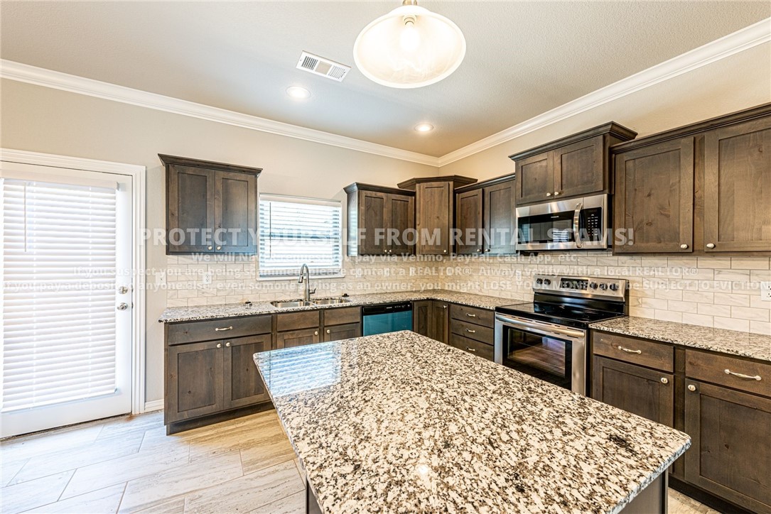 Chelsea Point Ii Rogers - Residential Lease