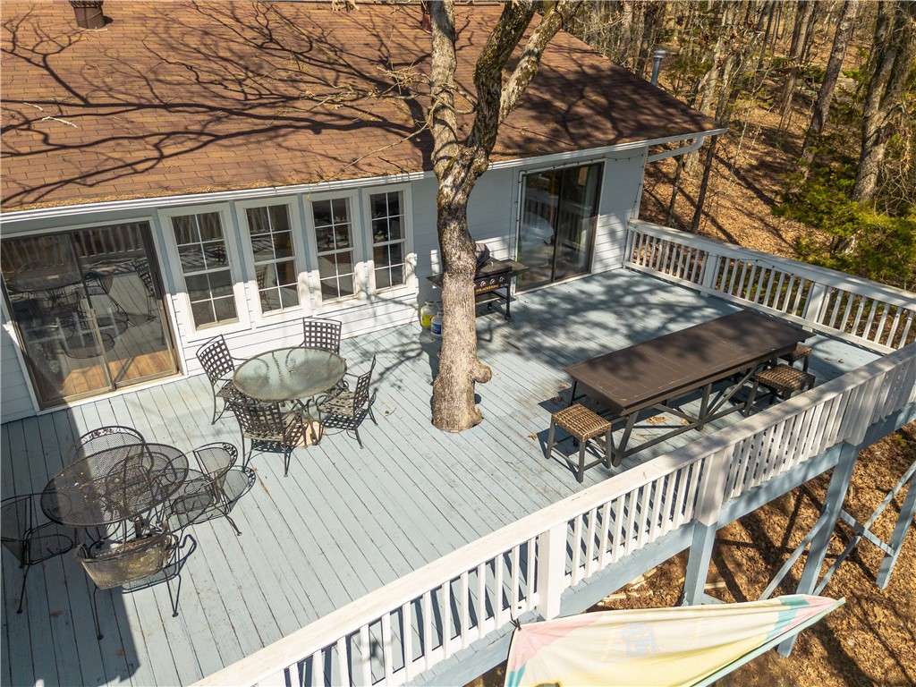EMERALD COVE - Residential
