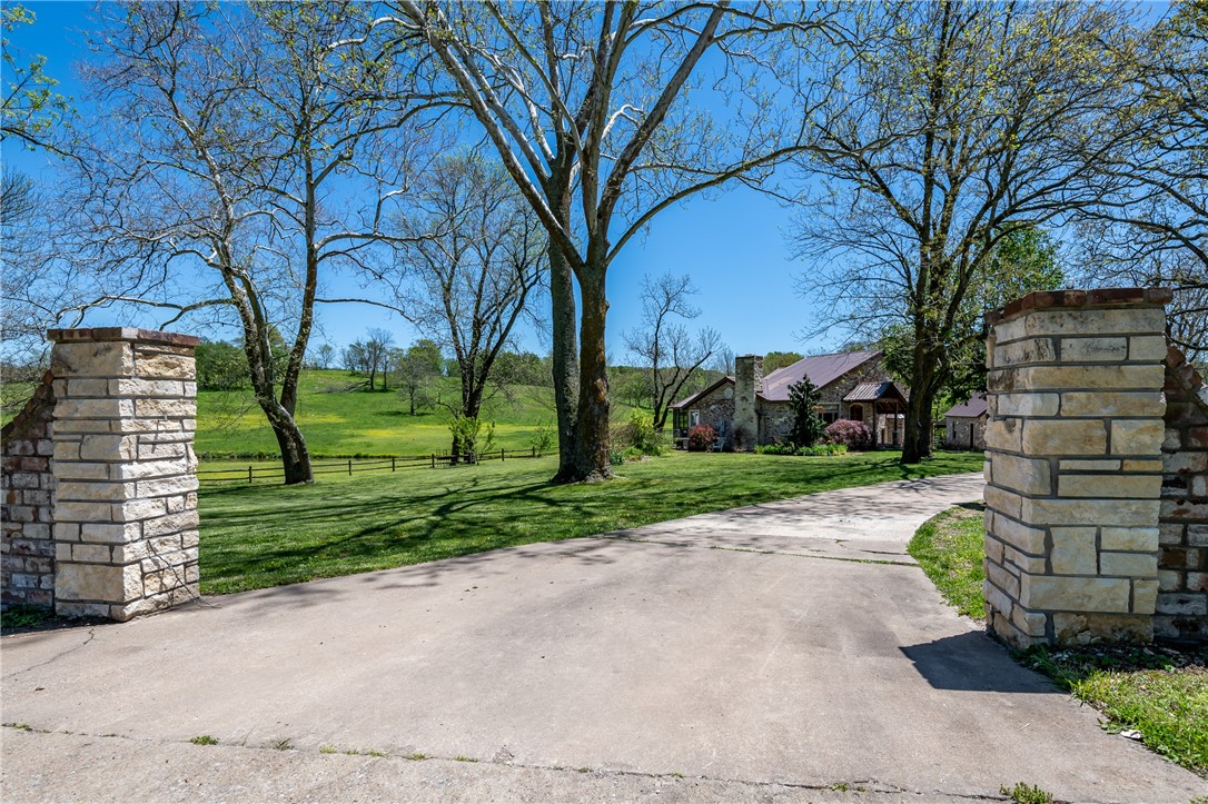 09-19-32-RURAL - Residential